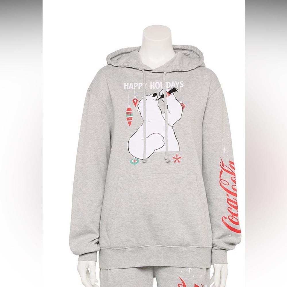 Coca-Cola "Happy Holidays" Polar Bears
Graphic Hoodie